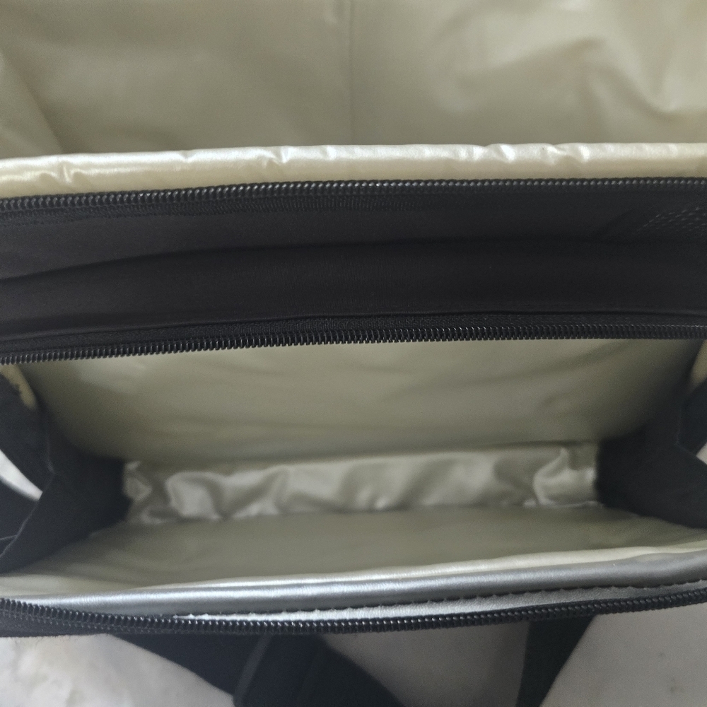 Arctic Zone Logo Sports Cooler With Strap - Picture 9 of 9